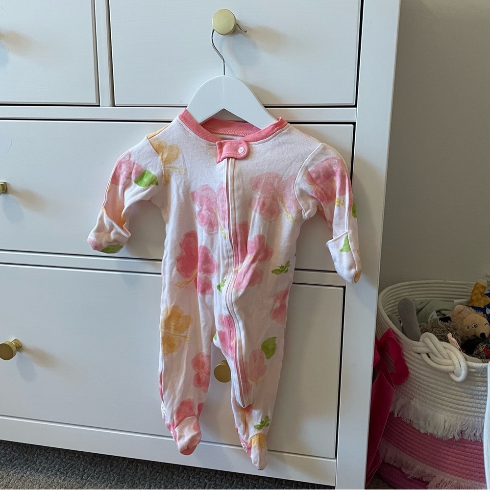 Burt’s Bees Baby 0-3 Months Cute Floral Footie